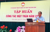 Đ/c Lê Minh Tuấn - Tỉnh ủy viên, Giám đốc Sở Nội vụ tỉnh báo cáo bài tại Hội nghị tập huấn