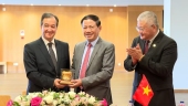 Chủ tịch UBND tỉnh Phạm Anh Tuấn làm việc với Hội Hữu nghị Bồ Đào Nha - Việt Nam