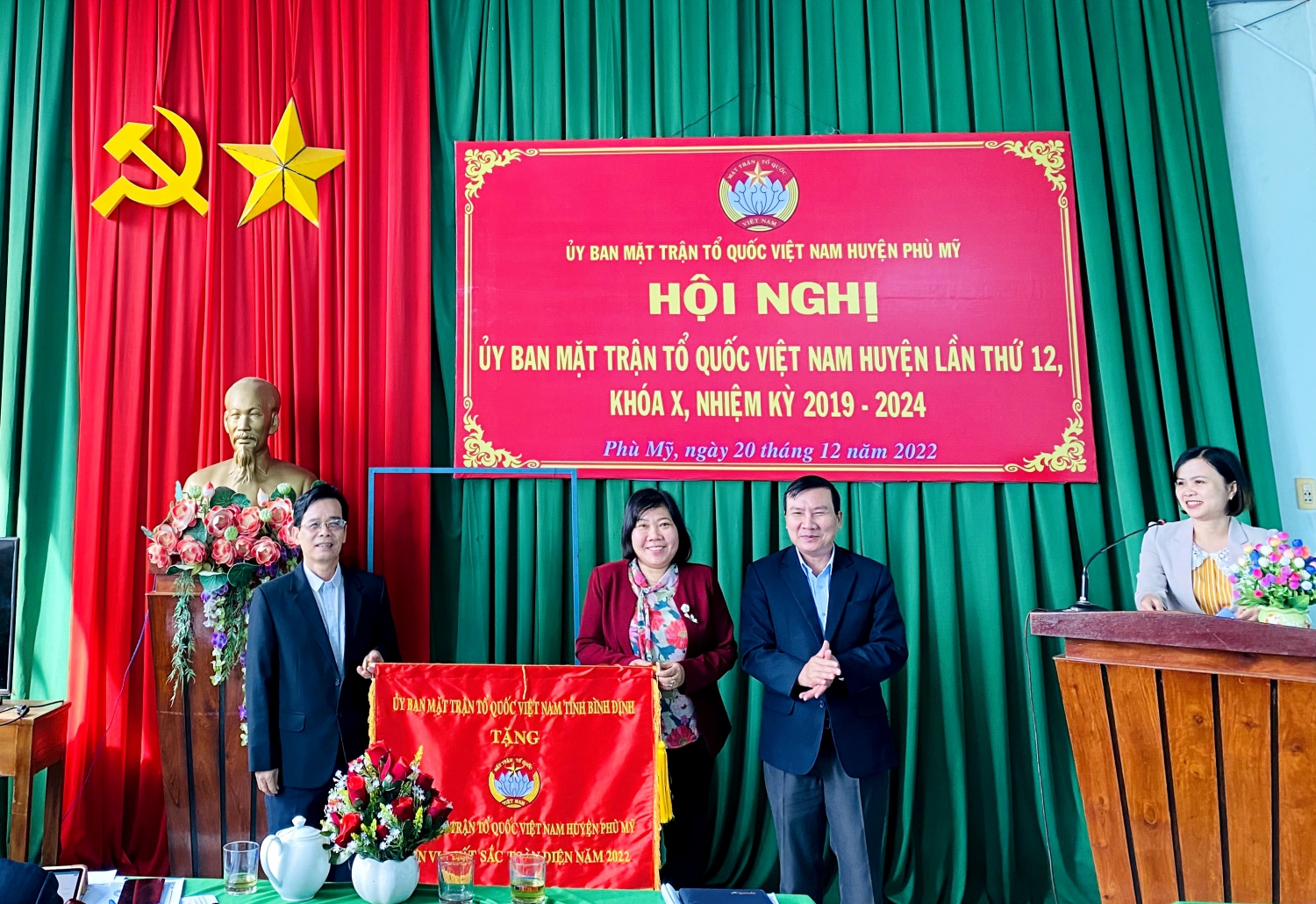 uy ban mttq viet nam huyen nhan co thi dua xuat sac toan dien nam 2022