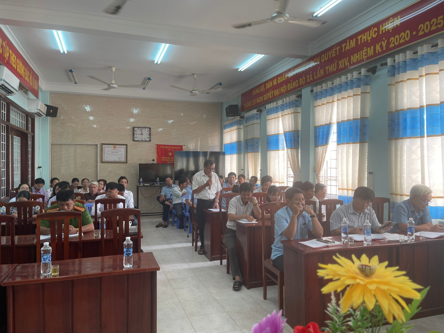Quang cảnh buổi tiếp xúc